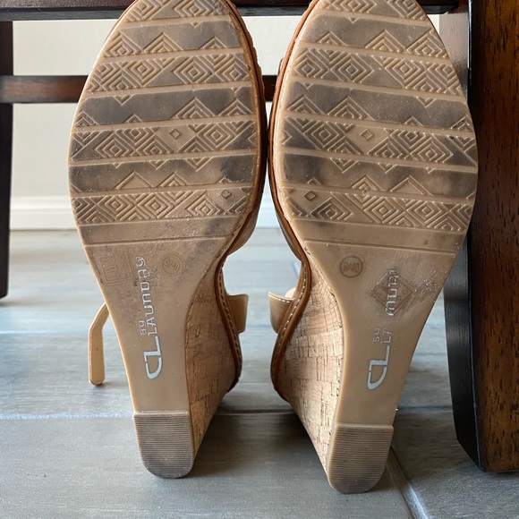 cl by laundry booming wedge sandal